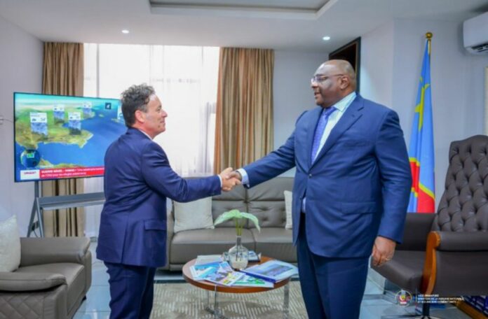 Kinshasa : Renforcement des Relations Bilatérales avec Brasilia, Entretien Entre le Ministre de la Défense Jean-Pierre Bemba Gombo et l'Ambassadeur du Brésil