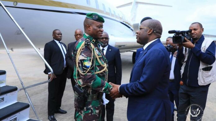 Kinshasa : Rencontre Diplomatique Cruciale entre le Général Oligui Nguema et le Président Félix Tshisekedi