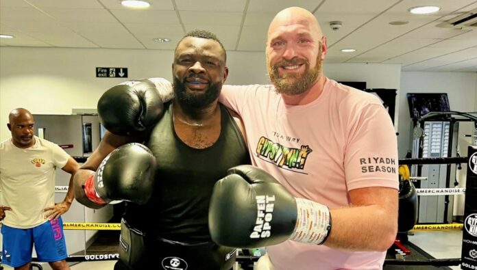 Cameroun : La collaboration entre Martin Bakole et Tyson Fury provoque une onde de choc