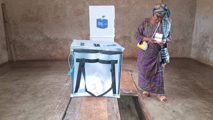 Kasaï: Un jour de vote sous la pluie, la logistique déficiente et l'insécurité qui règlent certains coins