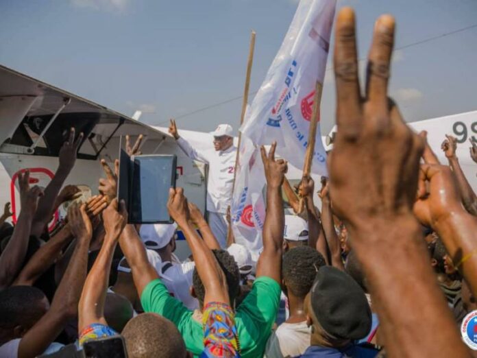 Grand Bandundu: Le Périple de Martin Fayulu à Travers la République Démocratique du Congo