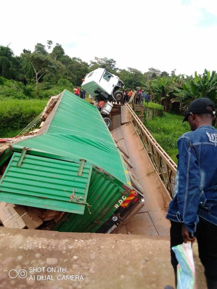 Maniema: L'effondrement du pont Luhuku paralyse la vie à Kayembe