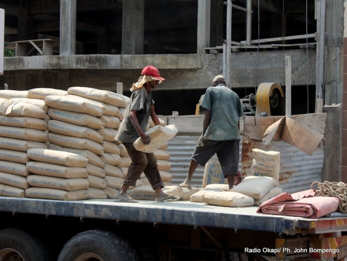 Crise économique à Kinshasa : Le prix du ciment gris flambe !