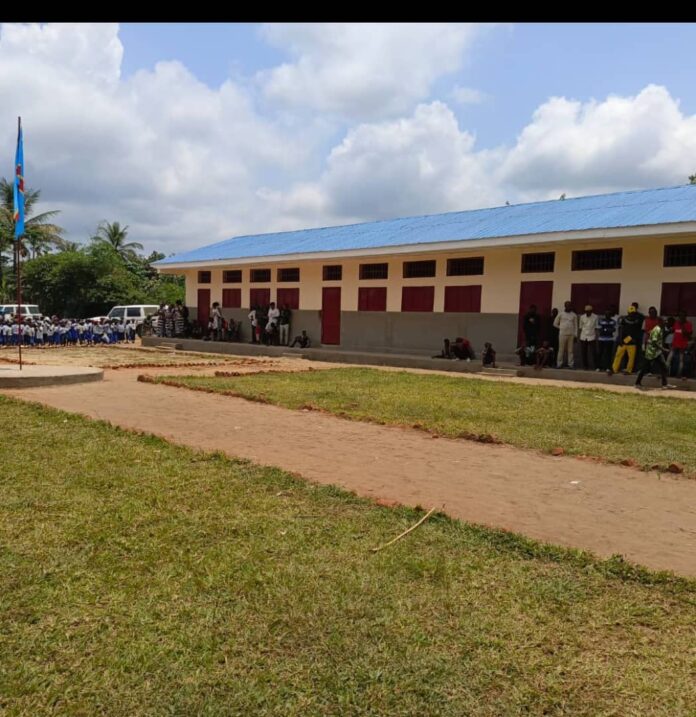 Sankuru : Deux nouveaux bâtiments scolaires inaugurés, symbole de progrès pour l'éducation