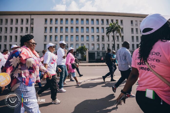 Marche historique à Kinshasa : La Première Ministre s'engage contre le cancer du sein